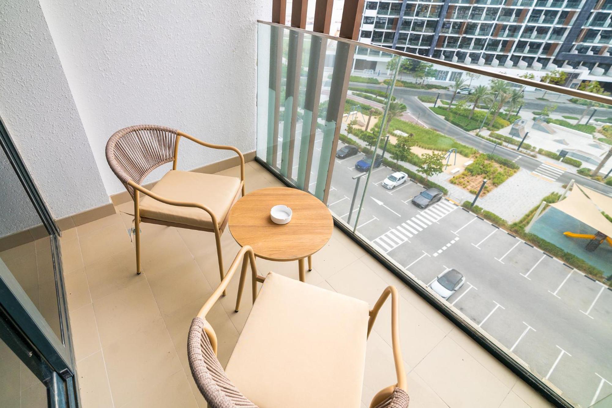 Citihome- Elegant Retreat With Cozy Comfort * Dubai